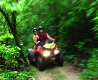  ATV pela selva 